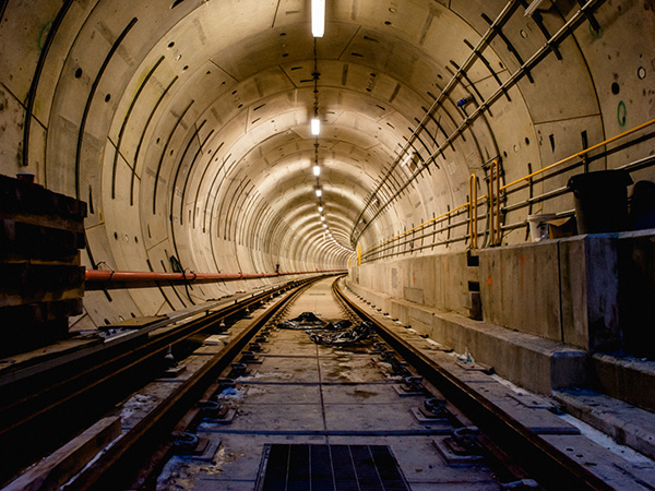 地铁隧道钢结构检测